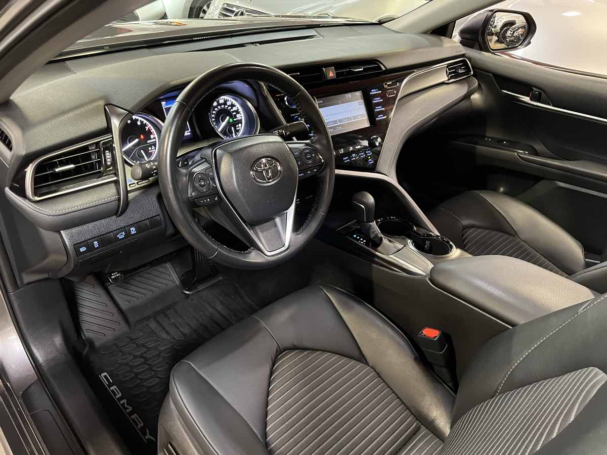 2019 Toyota Camry Gallery Image